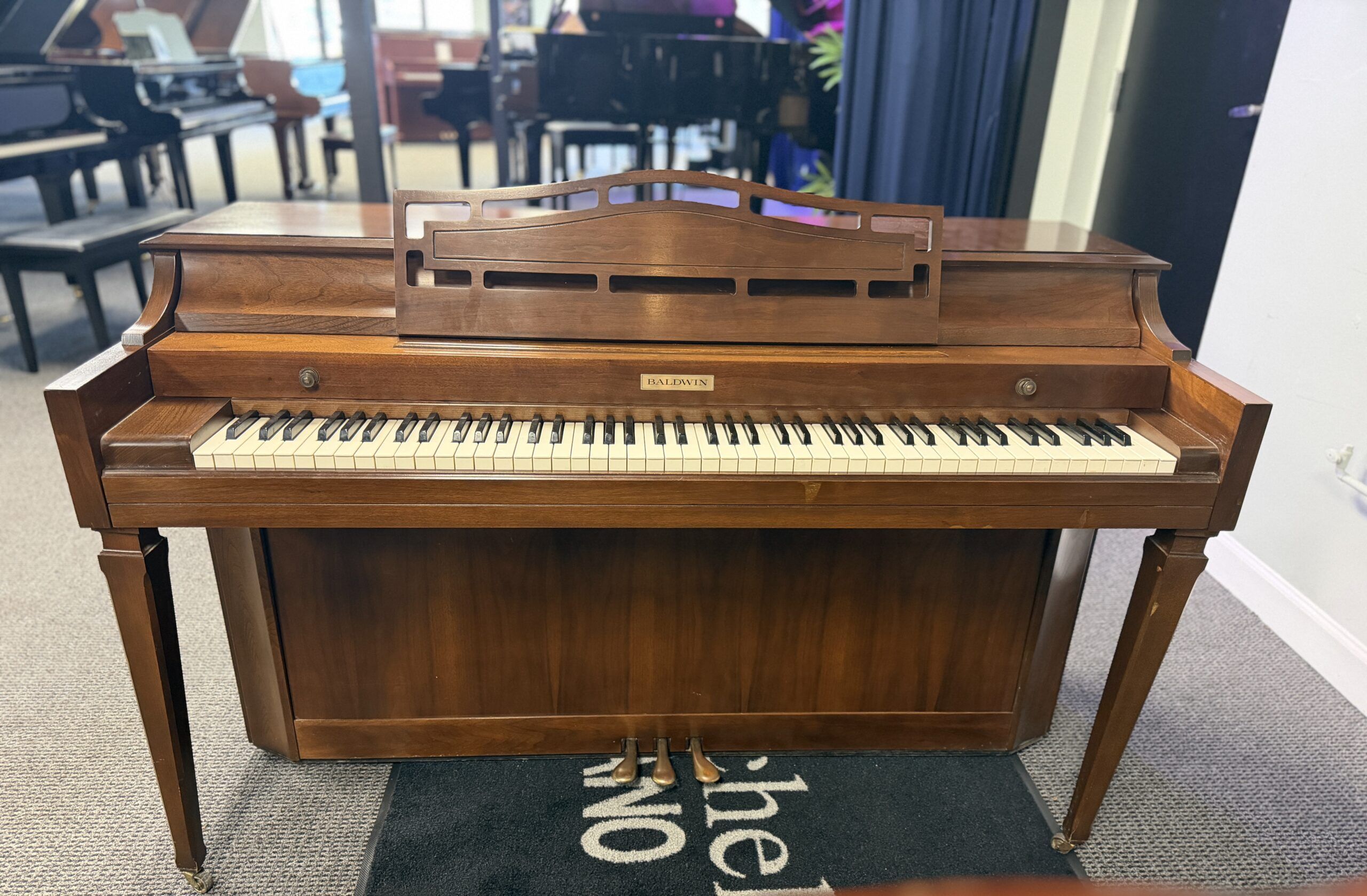 Baldwin Acrosonic Spinnet Baldwin Acrosonic Spinnet in light Walnut finish